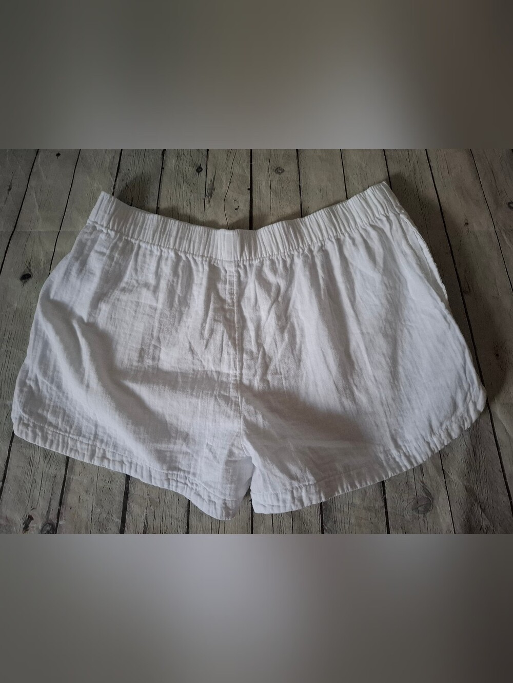 NWT Old Navy White Cotton Shorts - XL